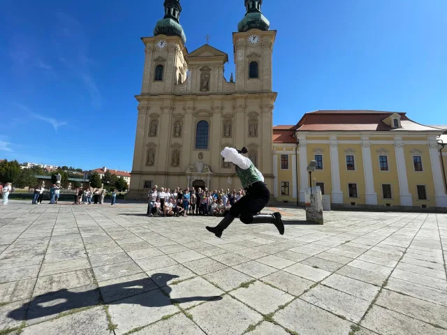 1000009636